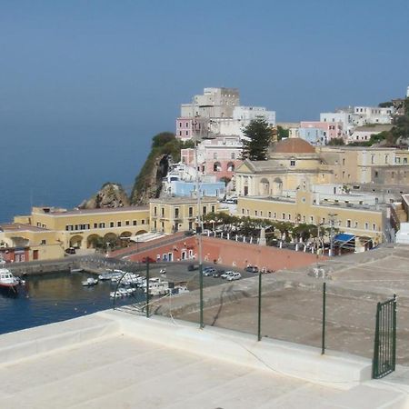 Hotel Del Capitano Ponza Bilik gambar