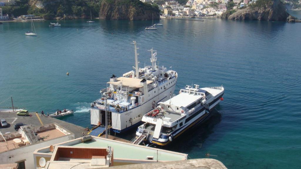 Hotel Del Capitano Ponza Luaran gambar